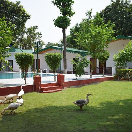 One Hotels Jim Corbett Garjia Exterior foto